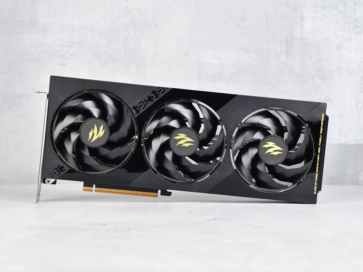影驰RTX 5060魔刃评测：磁吸RGB光效的50系甜点