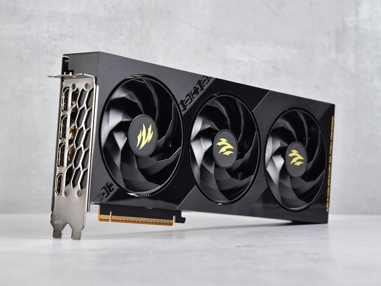 影驰RTX 5060魔刃评测：磁吸RGB光效的50系甜点