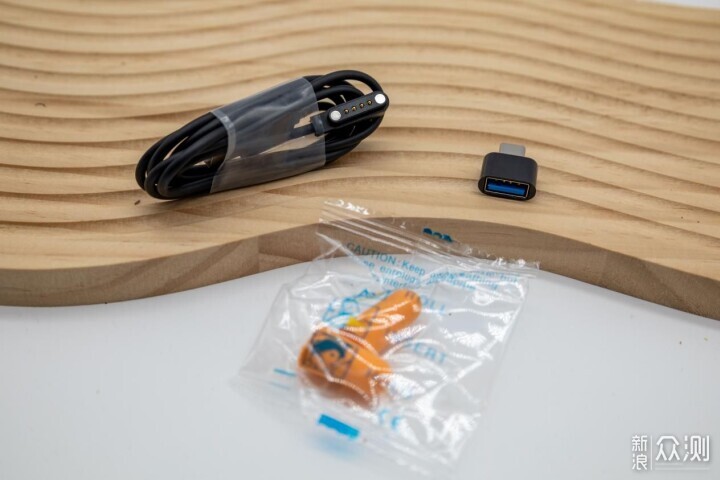 好用还不贵的专业的游泳耳机？_新浪众测