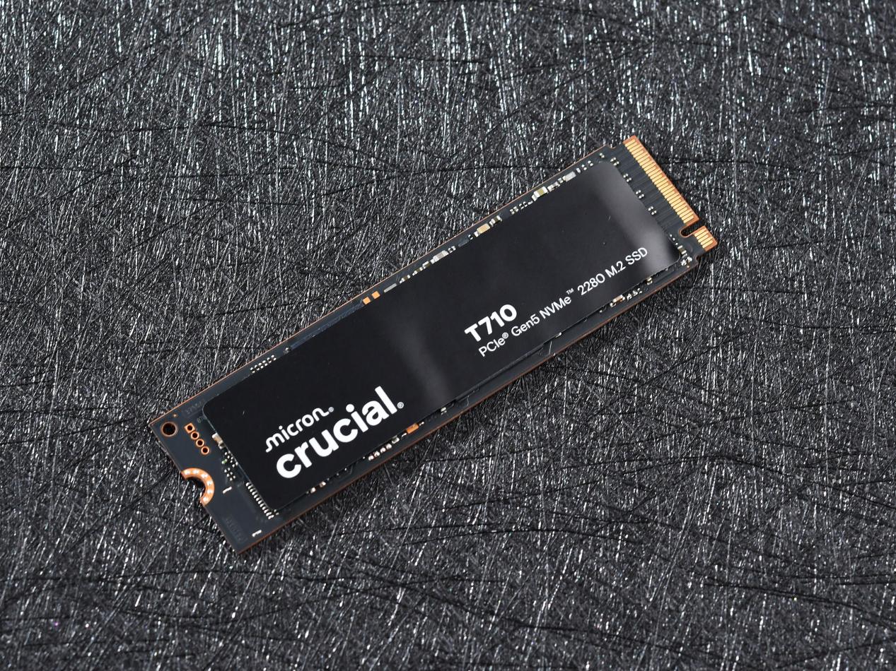 Crucial英睿达T710 Gen5 NVMe固态硬盘评测