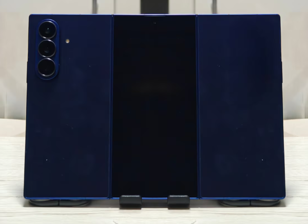 曝三星将在12月5日发布三折叠屏手机 华为有对手了？