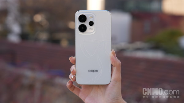 OPPO Reno15