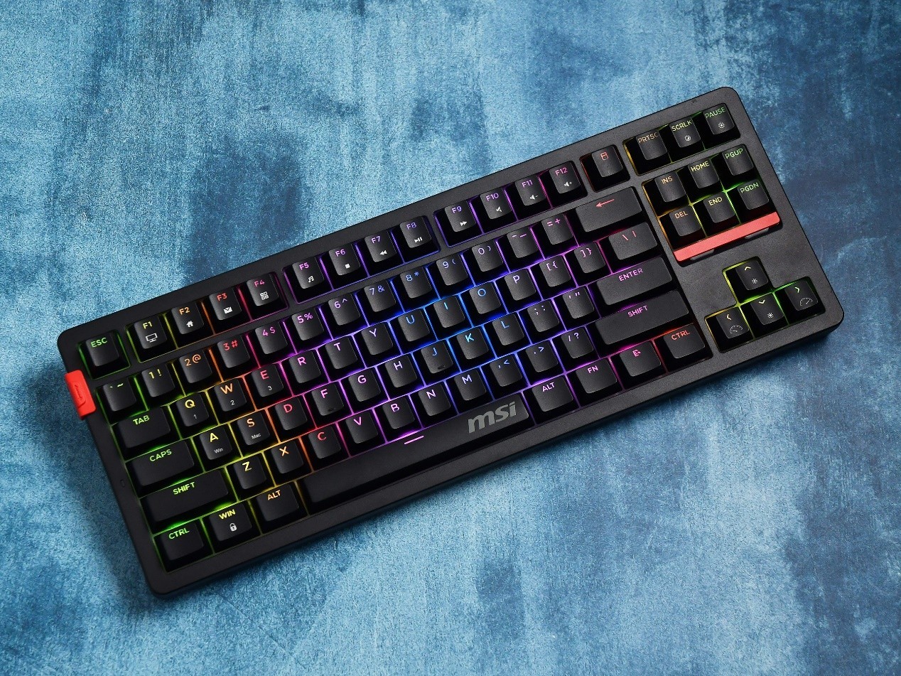 微星FORGE GK300 WIRELESS三模机械键盘评测:内敛与张扬并存的真Gasket