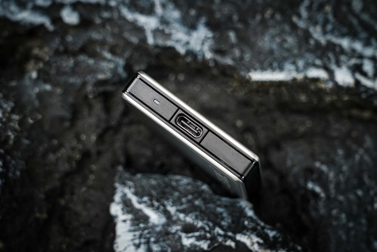 致态灵·先锋版4TB移动固态硬盘评测 海纳百川演绎于方寸之间