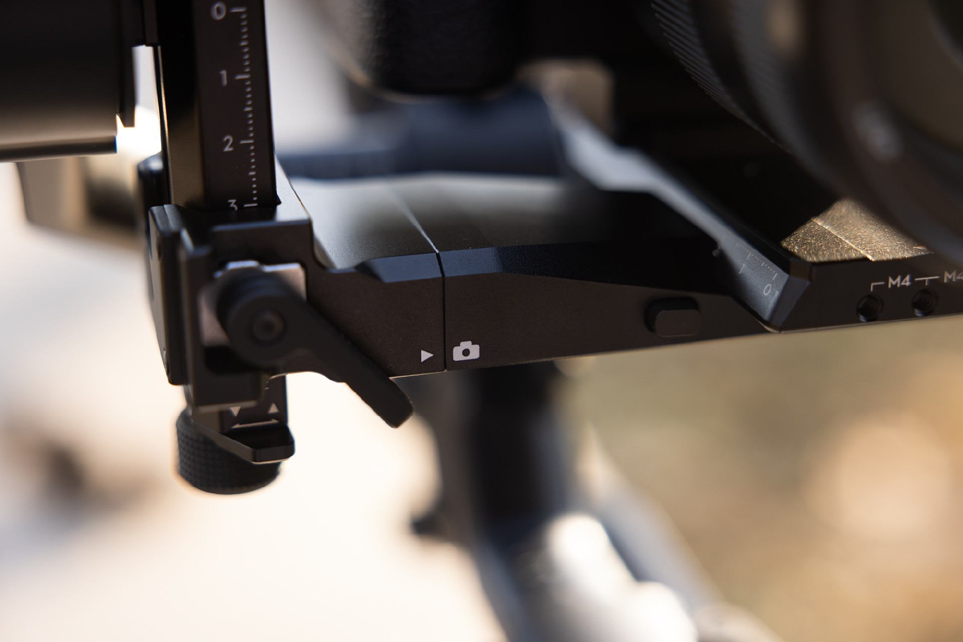 DJI RS 5稳定器测试：更智能化、更轻量化的专业稳定器