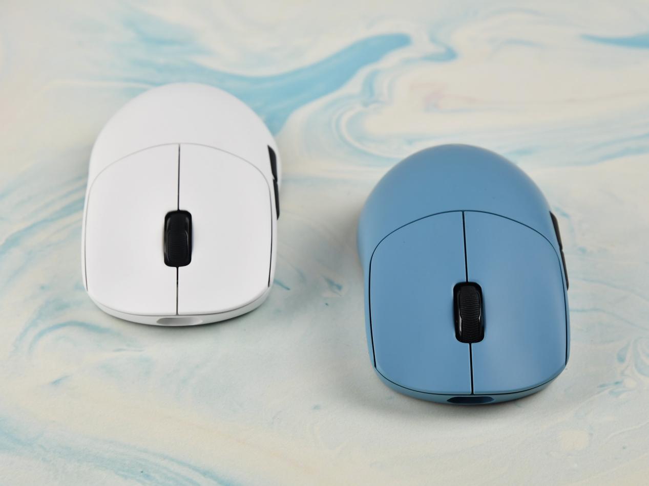 雷柏VT0双8K电竞鼠标评测：中小手抓握玩家的终极答案