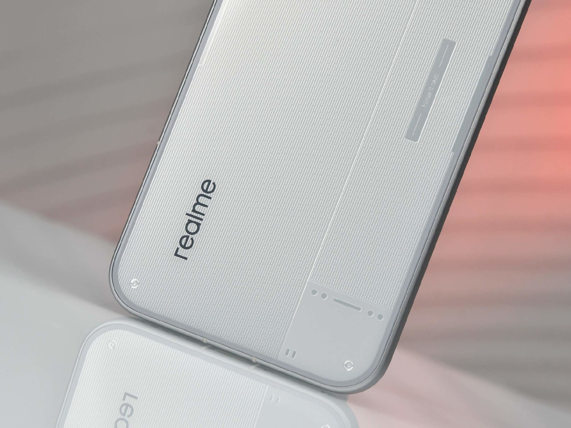 真我Neo8全面评测：越级还是开挂？这次性能设计全拉满