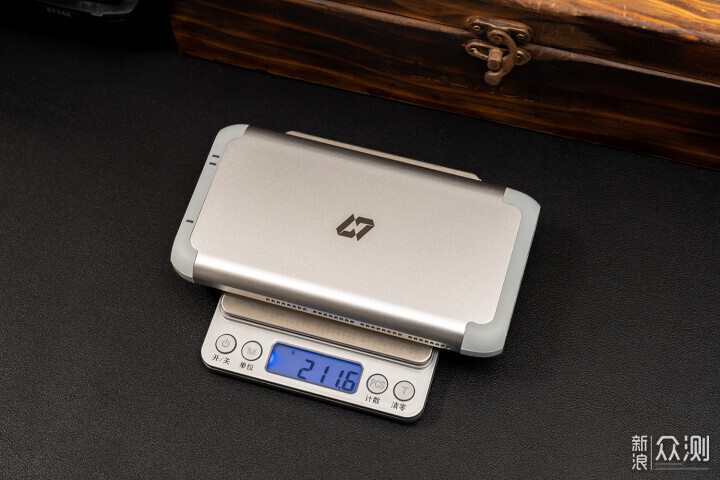 NAS竟然也能随身带！极空间私有云T2体验_新浪众测