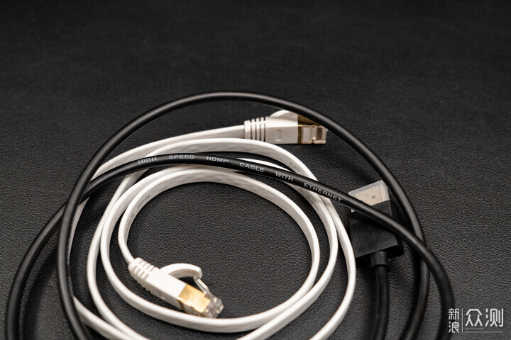 NAS竟然也能随身带！极空间私有云T2体验_新浪众测