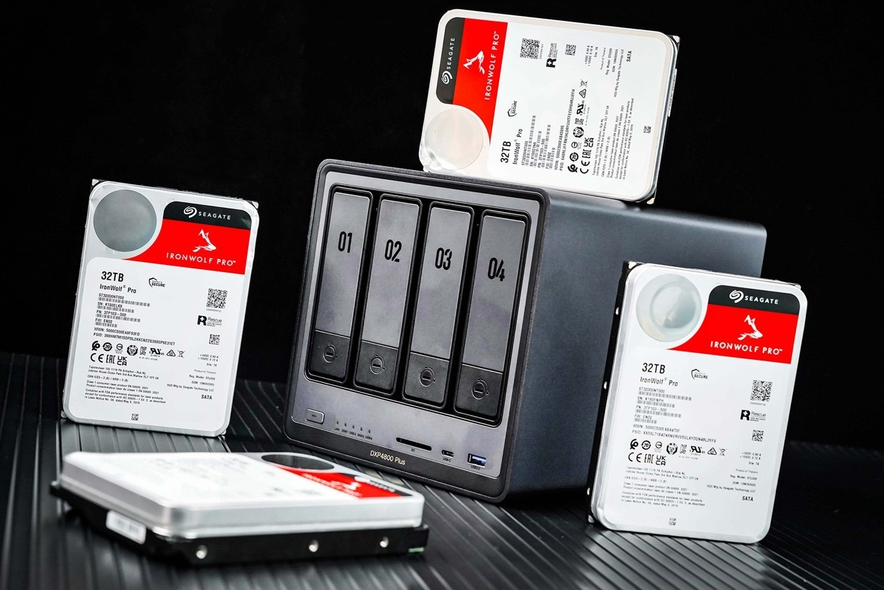 希捷酷狼Pro充氦硬盘32TB评测 多盘位NAS全程高能