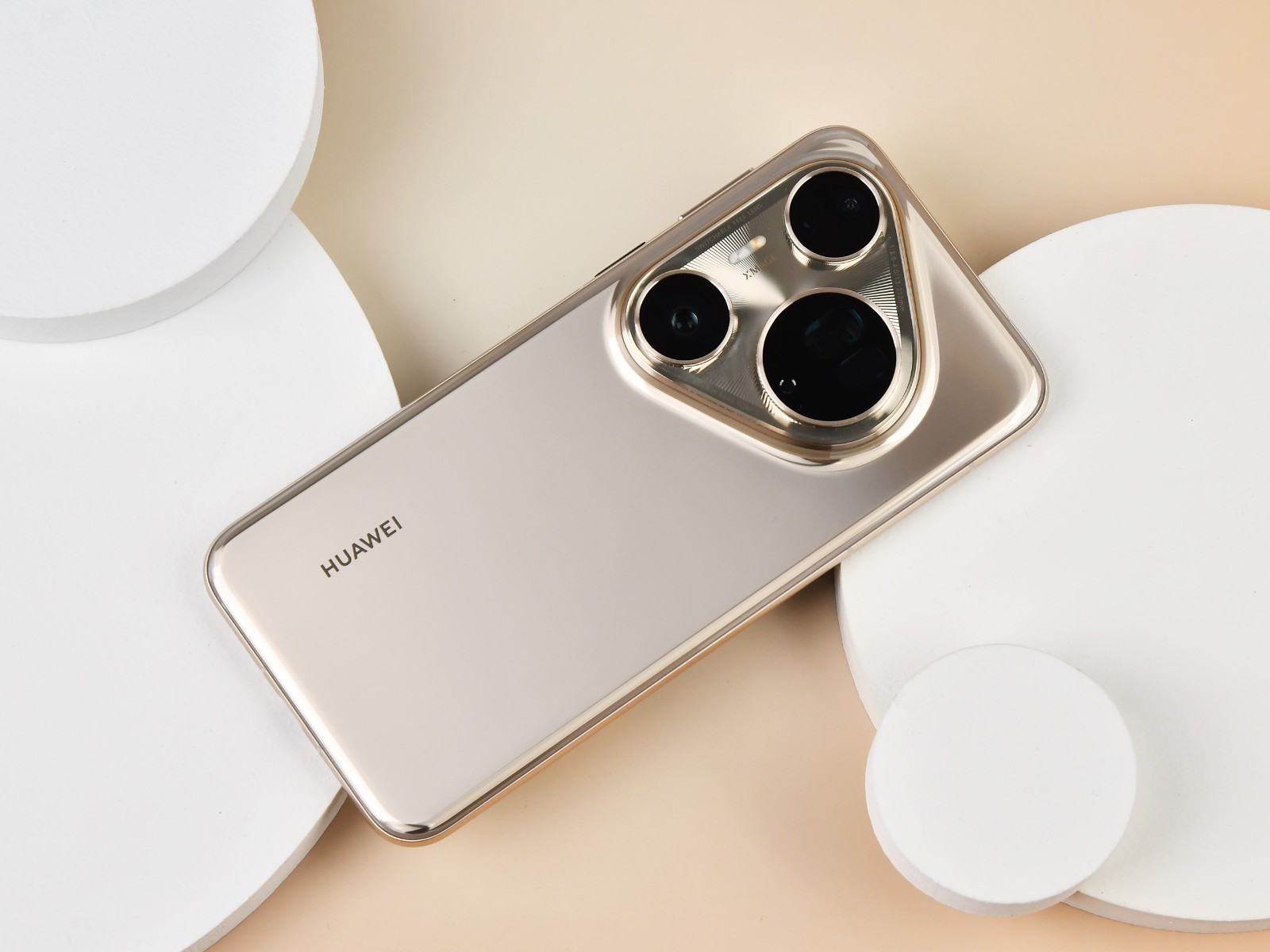 2026年值得入手的四大国产影像旗舰：哈苏、徕卡、蔡司、XMAGE谁调校更讨喜