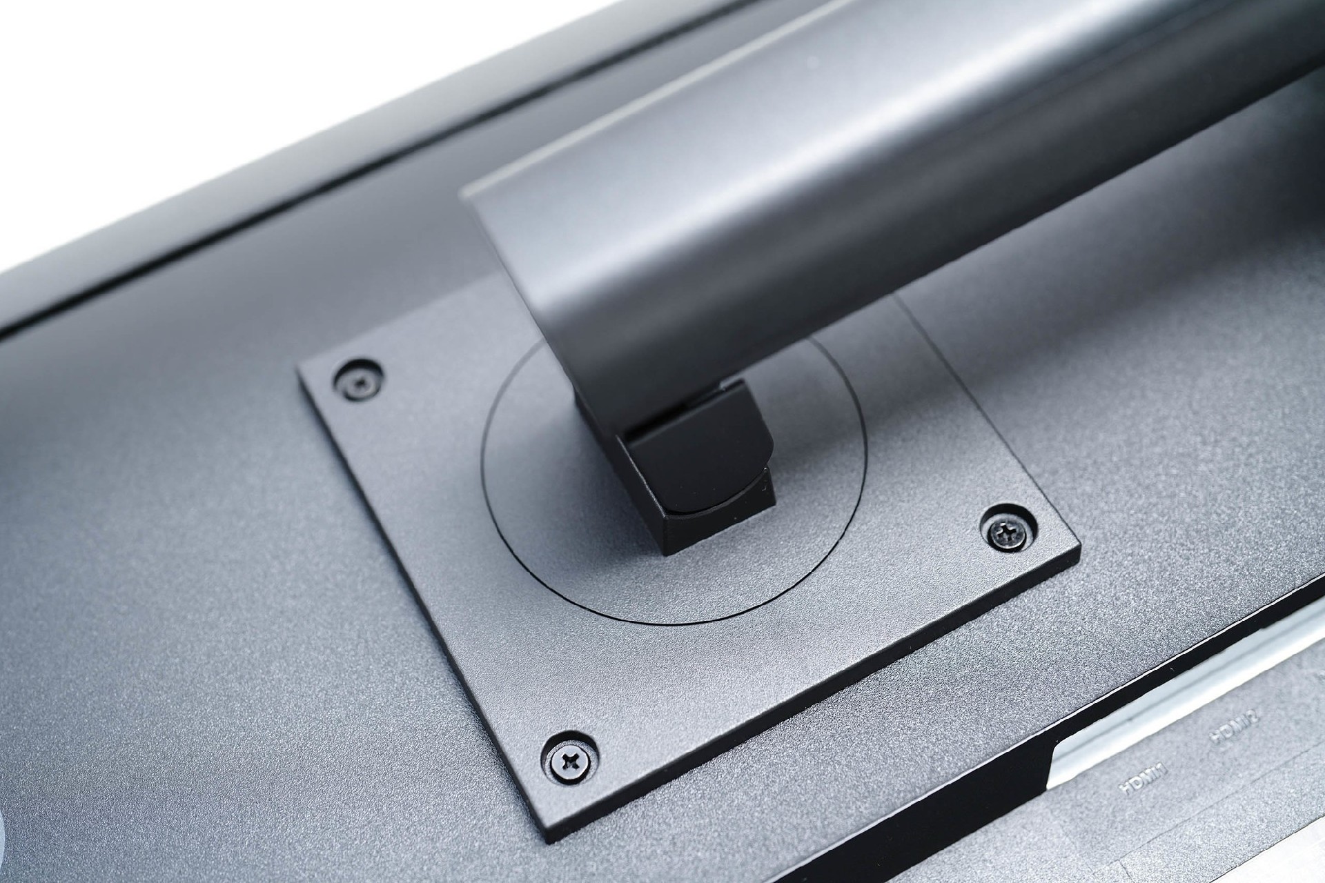 高性价比显示器到底咋样？体验Alienware外星人AW2526HL游戏显示器