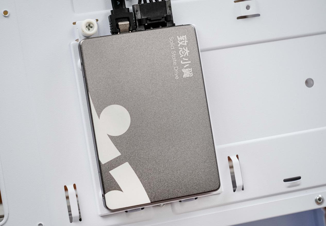 大学生省钱笔记：台式机这样升级硬盘好用又实惠