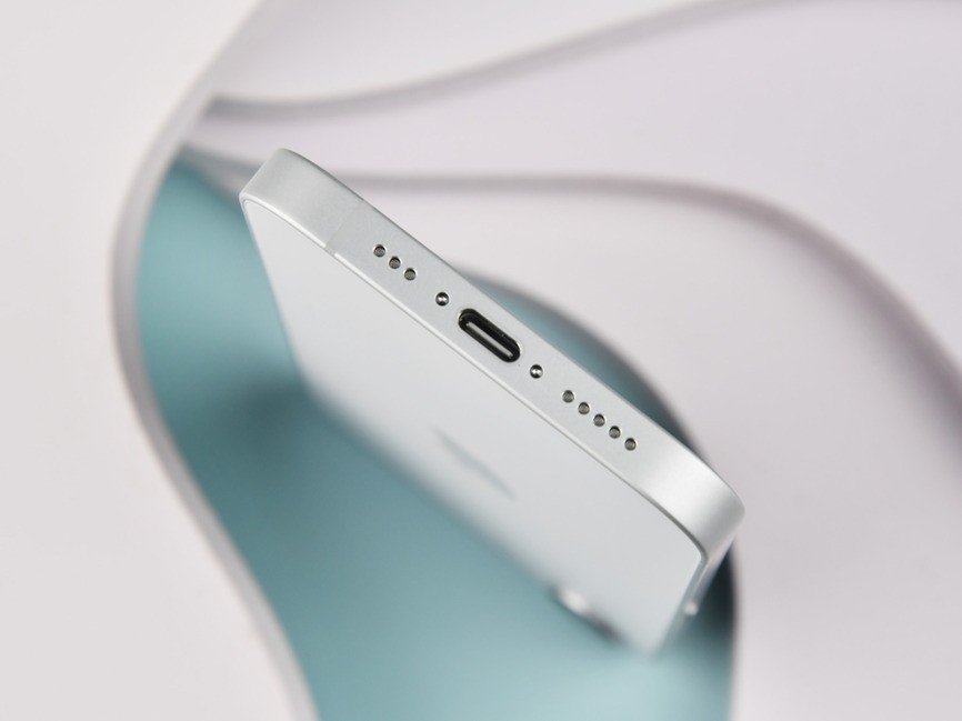 旧瓶装新酒,好喝不好喝?iPhone 17e全面评测