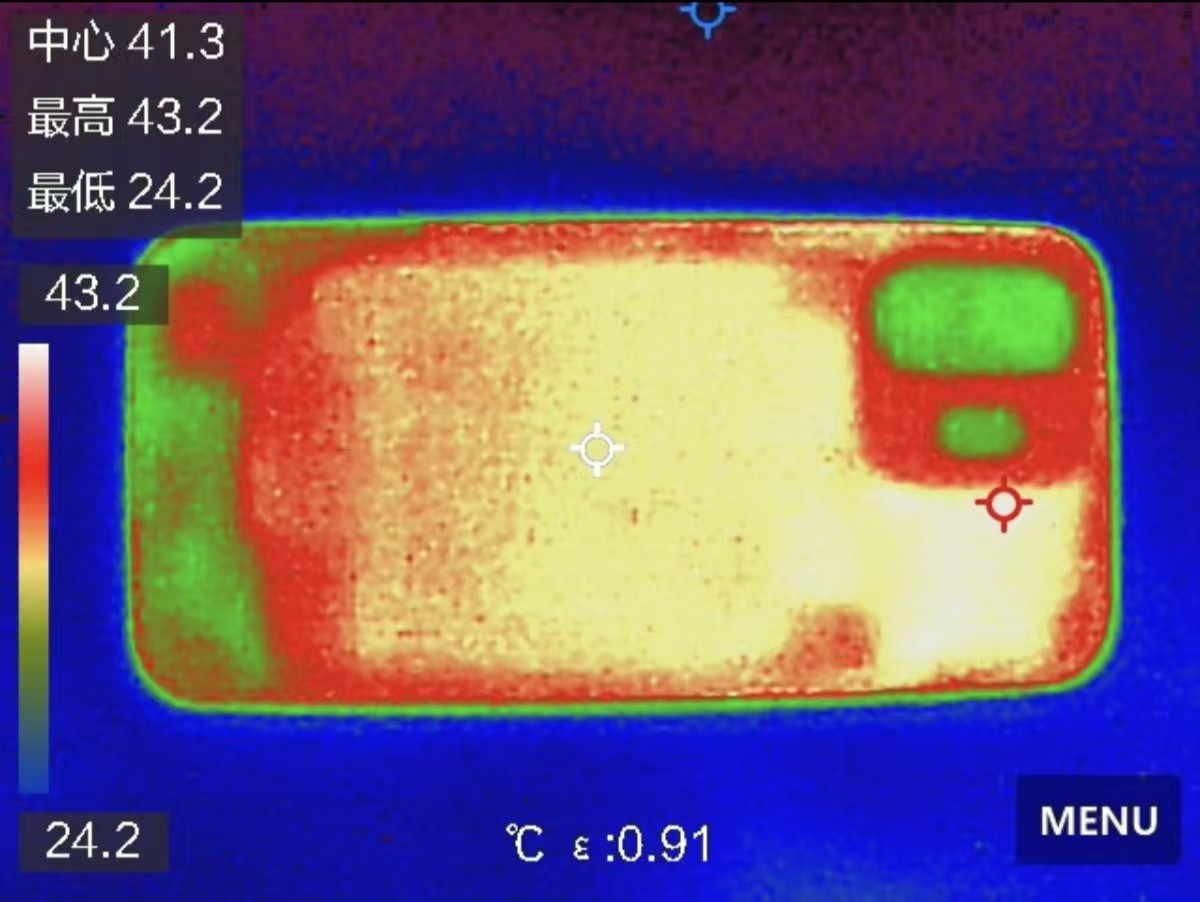 小屏彻底疯狂！一加15T性能实测：旗舰游戏体验再进阶
