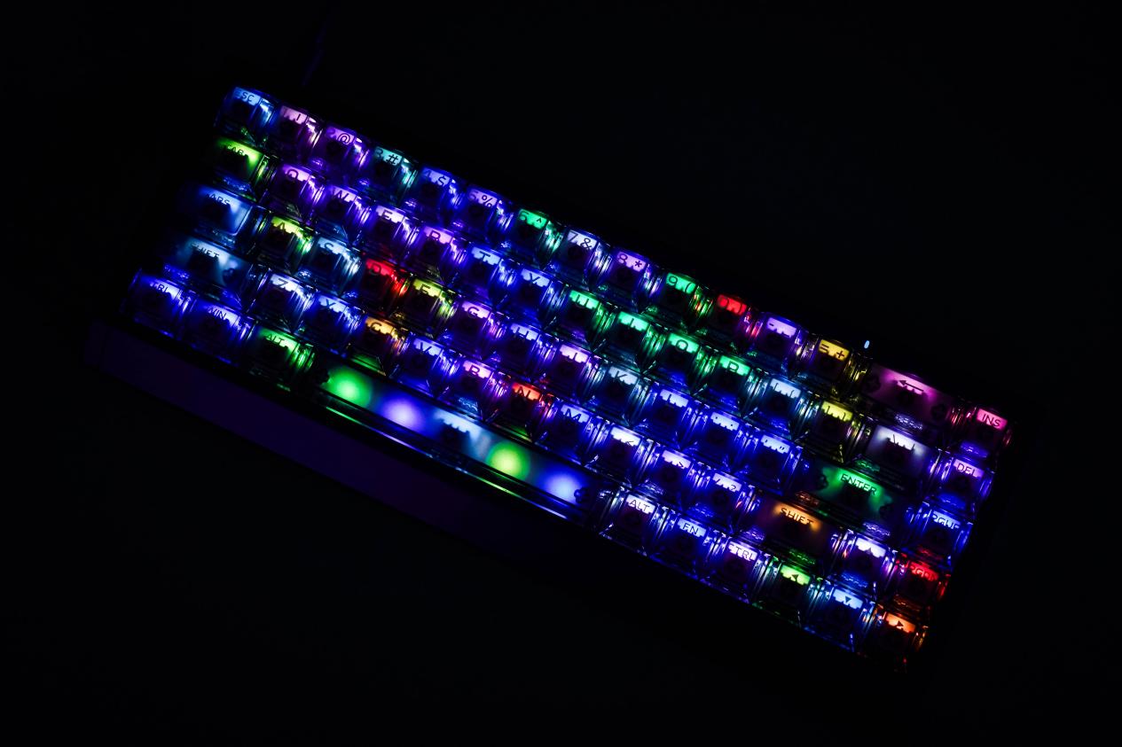 迈从Ace 68 GT键盘评测：天下游戏 唯快制胜