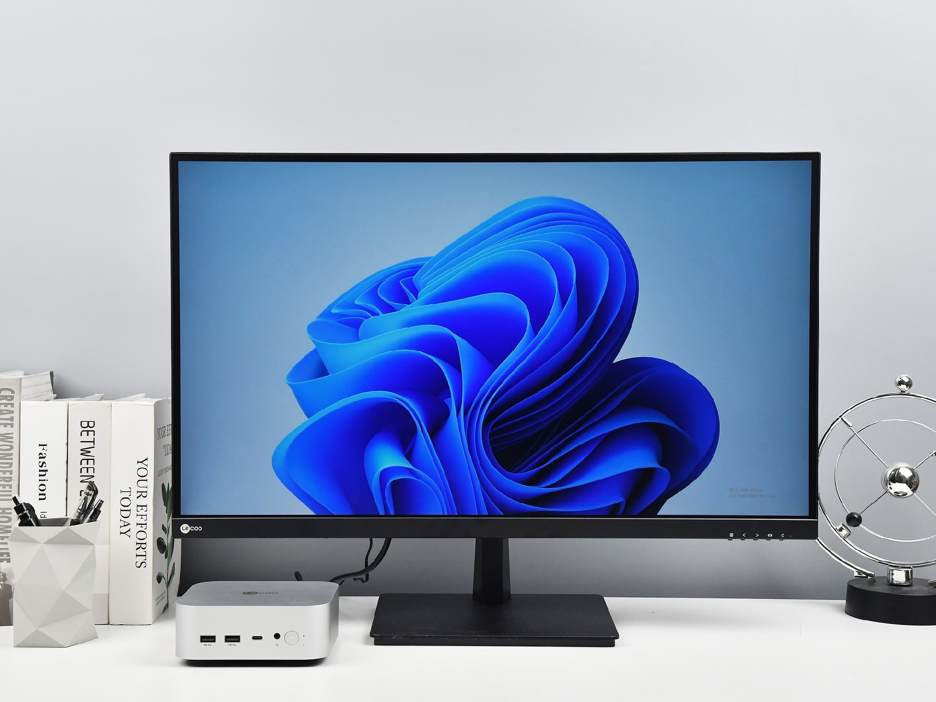 巴掌大小的超小型迷你小钢炮!上手体验来酷AI MINI高性能迷你主机