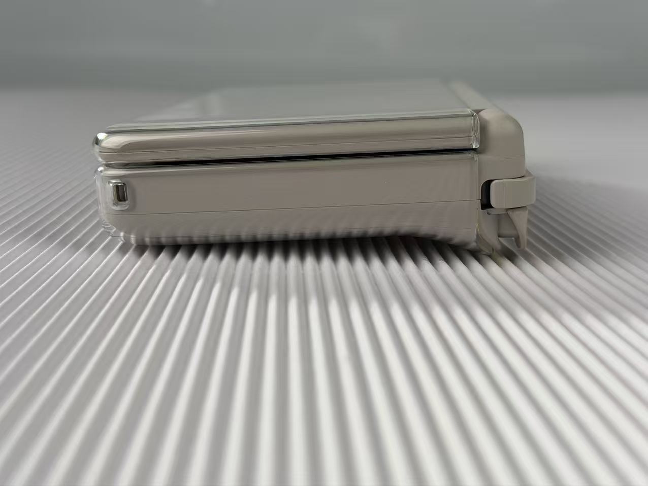 AYNThor全面评测 寨机和大厂掌机哪个更实用?