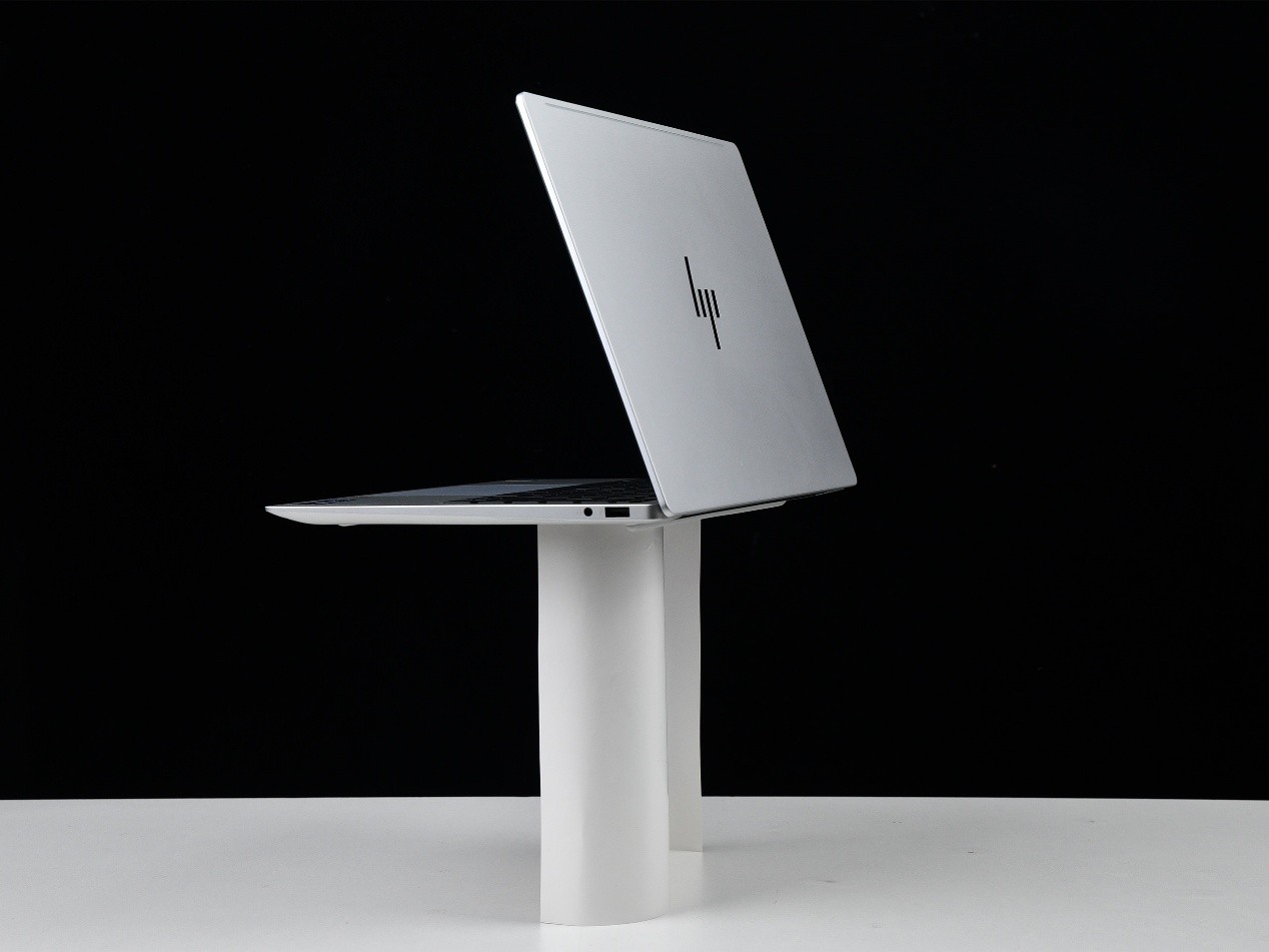 2026暑促1kg轻薄本怎么选？惠普星Book Pro Air 14评测：1.09kg+52W性能释放