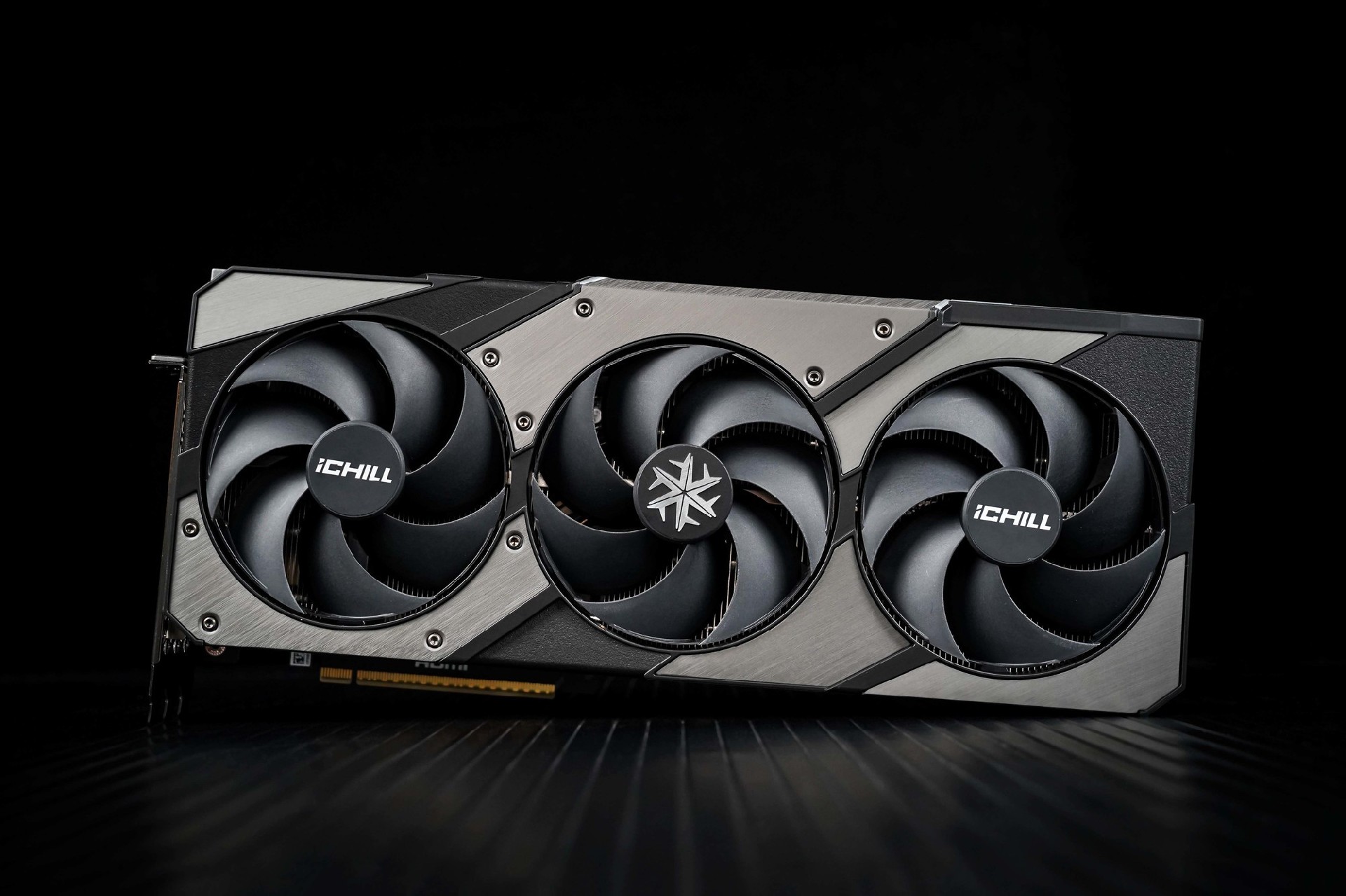 映众RTX 5080 X3 V2超级冰龙显卡评测：经典冰龙再进化