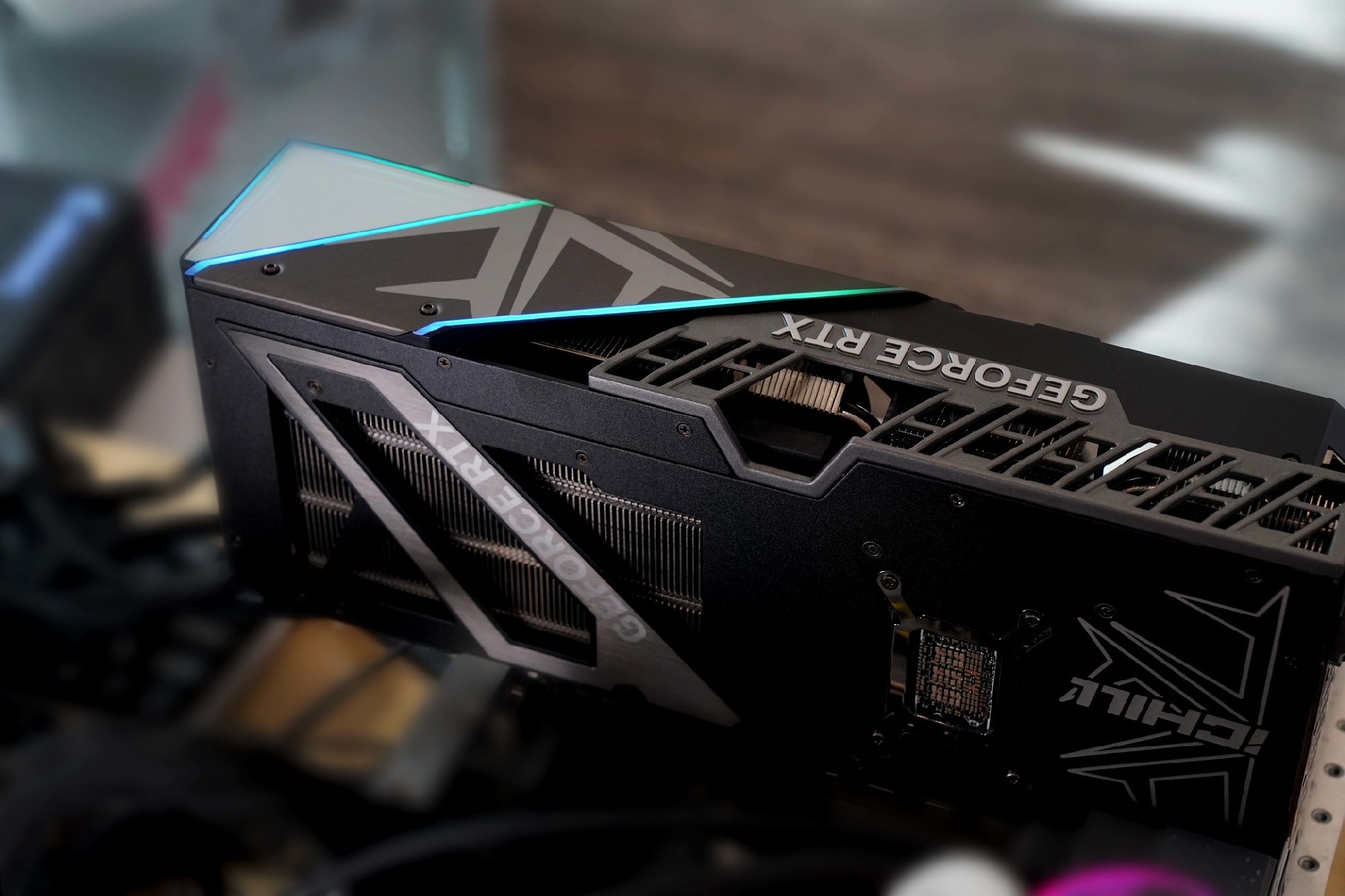 映众RTX 5080 X3 V2超级冰龙显卡评测：经典冰龙再进化