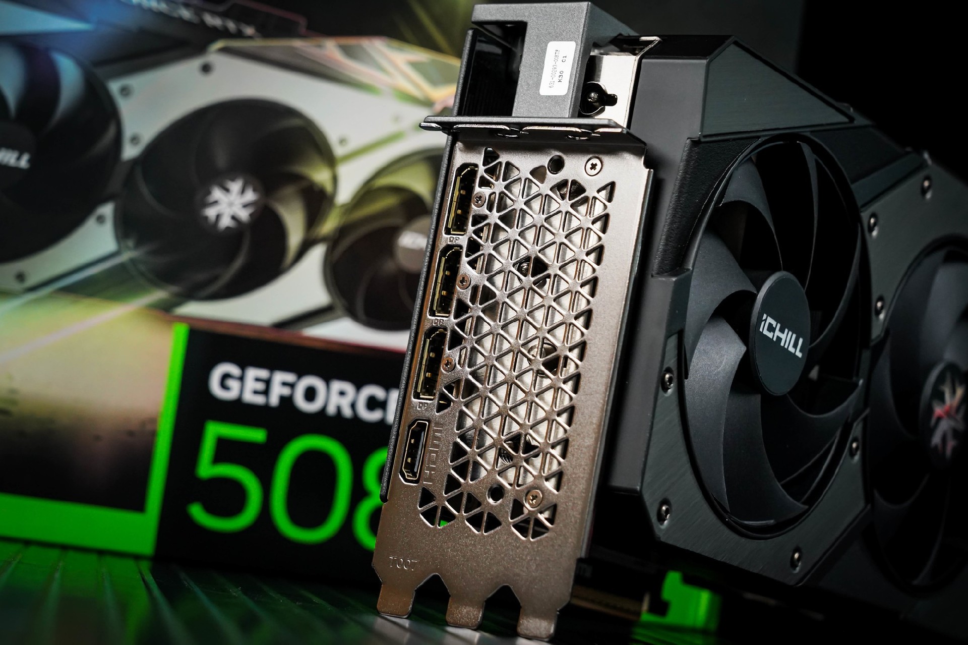 映众RTX 5080 X3 V2超级冰龙显卡评测：经典冰龙再进化