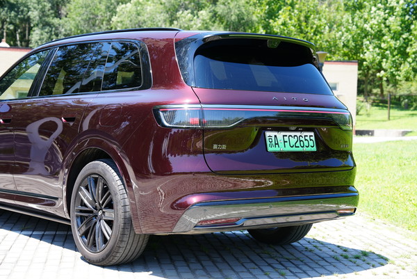 一台真正理解家庭的SUV 问界M8深度体验