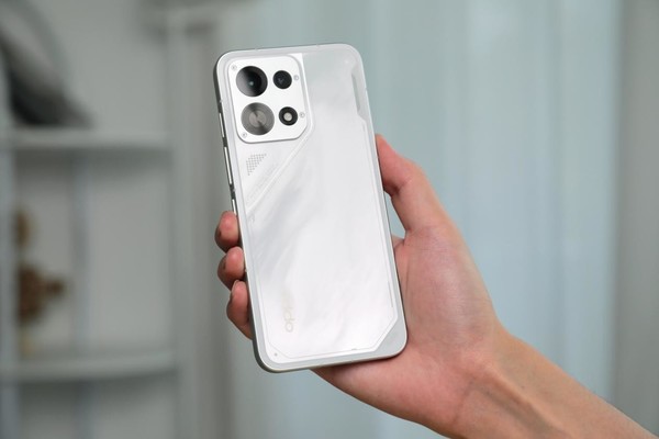 OPPO K15体验：主动散热+8000mAh，2K档的体验越级者